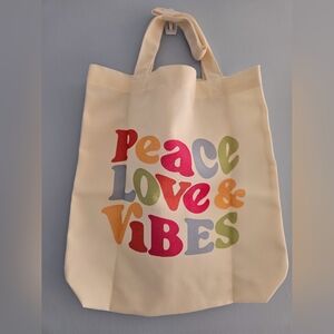 Ɓodacious Ɓeachy Ɓag - NWOT